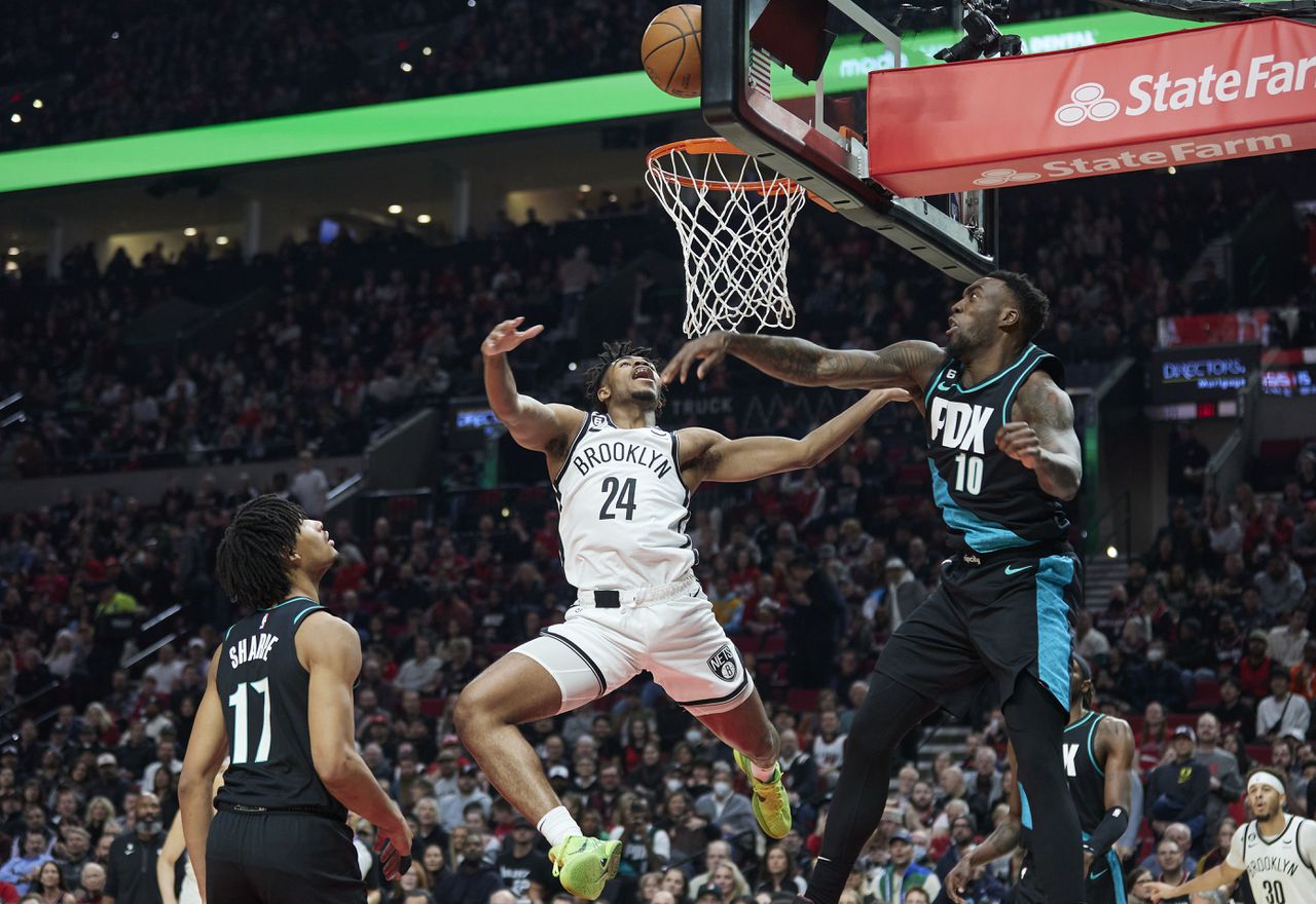 NBA - Intense Nets đánh bại Trail Blazers 109-107