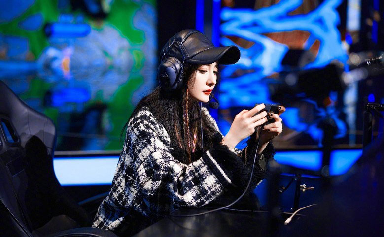 King of Glory: Nữ nghệ sĩ nào chơi game giỏi nhất?