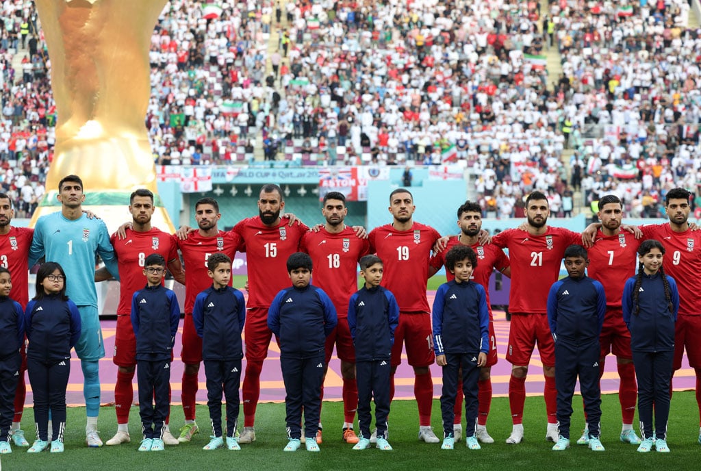 Các cầu thủ World Cup Iran từ chối hát quốc ca để đoàn kết với các cuộc biểu tình trong nước