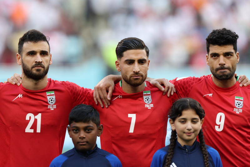 Các cầu thủ World Cup Iran từ chối hát quốc ca để đoàn kết với các cuộc biểu tình trong nước