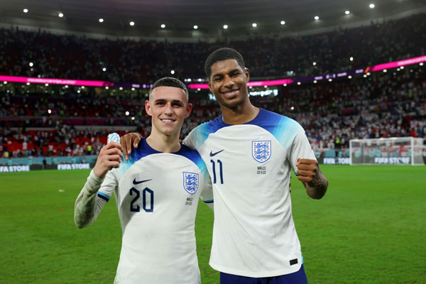 ◤Piala Dunia FIFA di Qatar◢ Inggris mencapai babak 16 besar setelah mengalahkan Wales 0-3 dengan dua gol dari Marcus Rashford dan satu gol lagi dari Phil Foden..