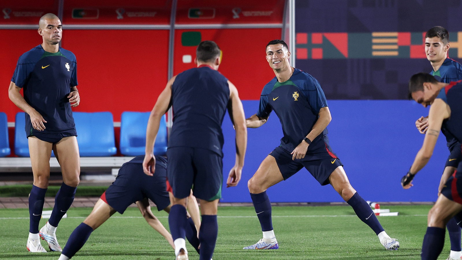 It is said that Ronaldo is absent from Portugal training and is recharging his energy. He may have a truce for the last round of the group match with South Korea.