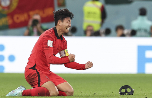 Son Heung-min burst into tears after confirming that South Korea was promoted, and also said that everyone did a good job