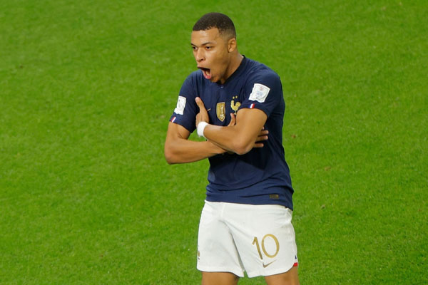 ◤FIFA World Cup in Qatar◢ Kylian Mbappé equalled Leo Messi, Eusebio, Karl-Heinz Rummenige and surpassed Cristiano Ronaldo