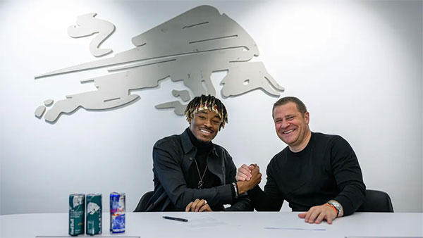 RB Leipzig menyelesaikan perpanjangan kontrak dengan Mohamed Simakan..