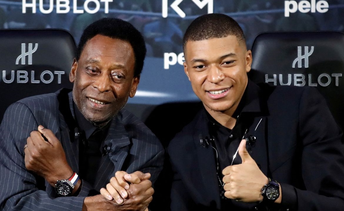 Pelé happy with Mbappe breaking his own record 