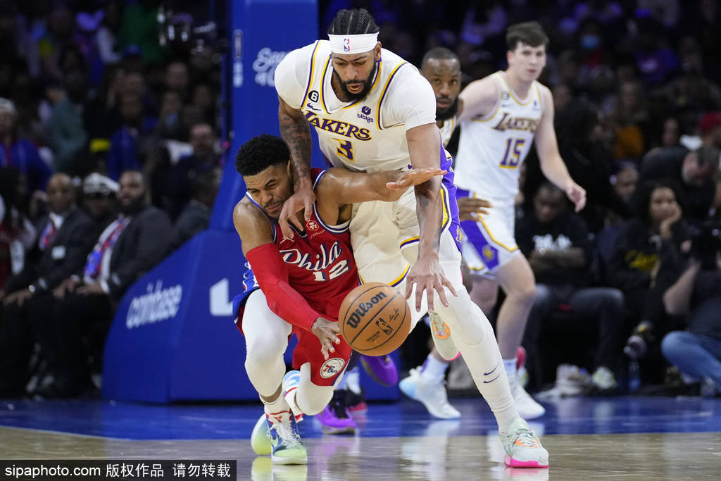 [NBA] Lakers 76ers referee report released: Miss Beverly interferes with free throws & fouls with thick eyebrows