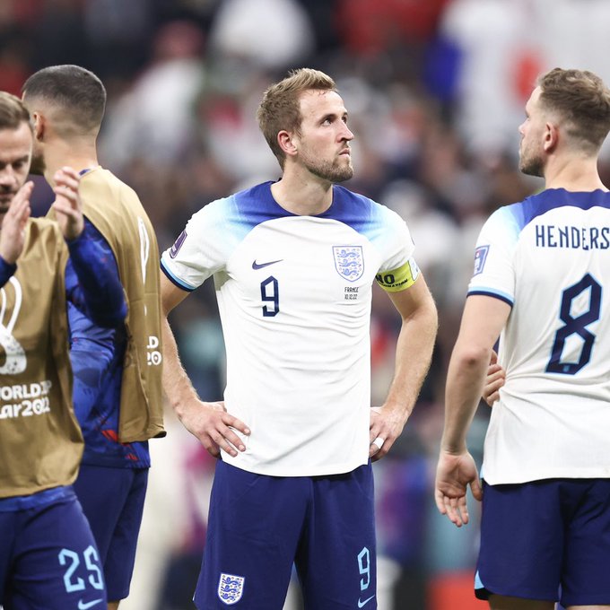 Bintang Jerman mengkritik pemeriksaan VAR karena memakan waktu terlalu lama, membuat Kane berpikir terlalu banyak dan gagal mengeksekusi penalti