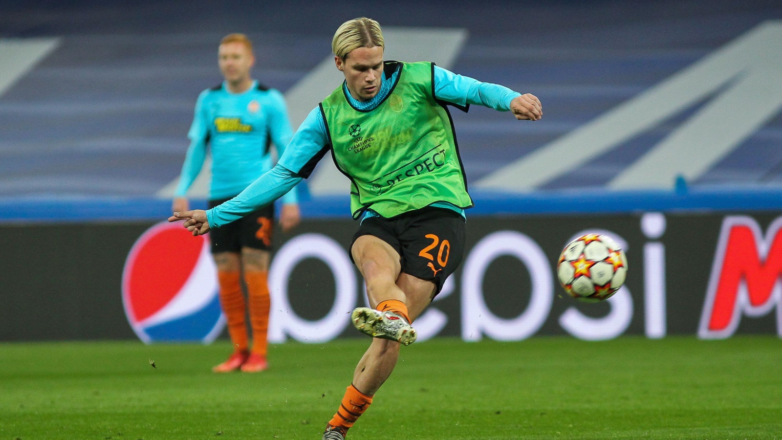 It is rumored that the 21-year-old teenager Mudrick will join the Gunners soon, and the Magpies may return empty-handed