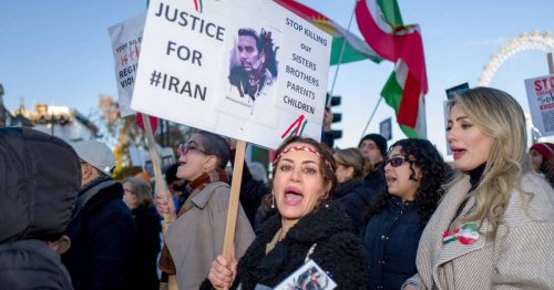 Iranian players sentenced to death for supporting women's protests