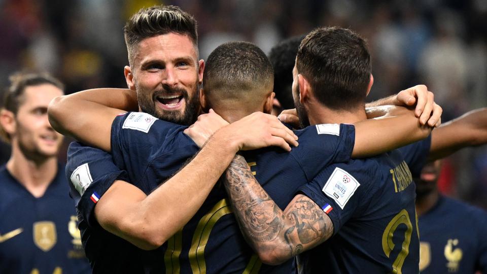 Pencetak gol terbanyak Prancis Giroud mengatakan dia akan melakukan semua yang dia bisa untuk menghentikan Messi mempertahankan gelar Piala Dunia