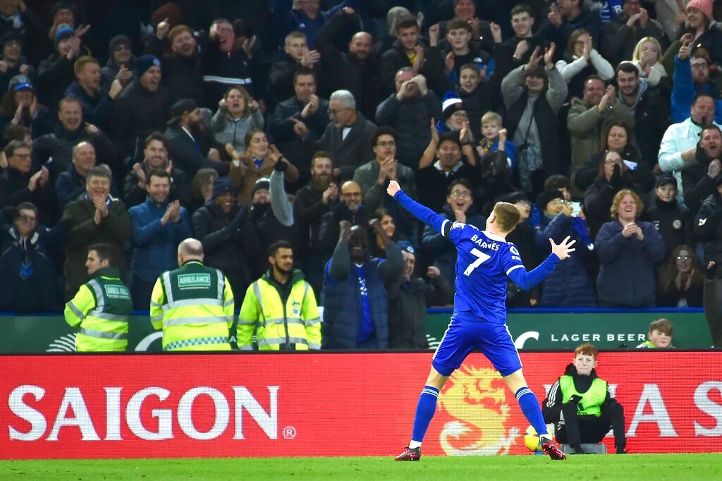 Premier League | Leicester come from behind to beat Spurs