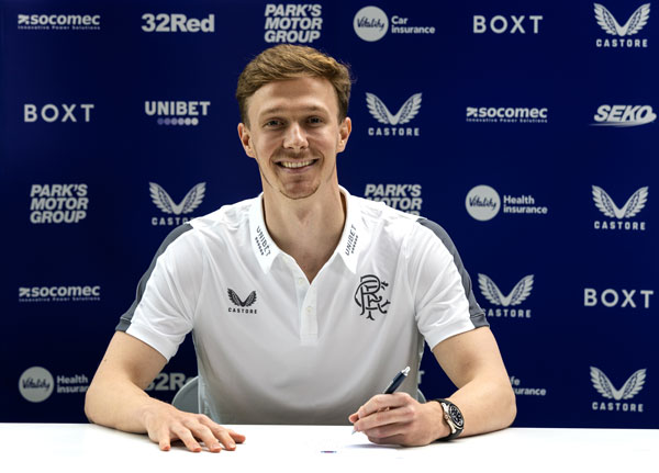 Gelandang serang Norwich City Kieran Dowell bergabung dengan Rangers dengan status bebas transfer..