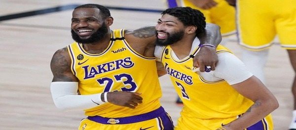 A batalha de vida ou morte se aproxima! Davis jogará contra os Grizzlies novamente, e sua atuação dominante de 40+16 despertou expectativas.