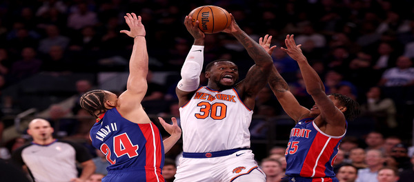    Brunson held his ground at a critical moment, the Knicks beat the Pistons 118-116 and led the series 2-1