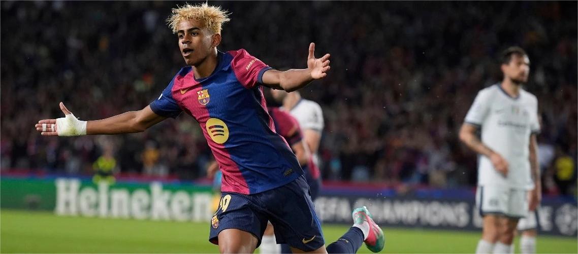 Flick elogiou Yamal por sempre defender a equipe em jogos importantes