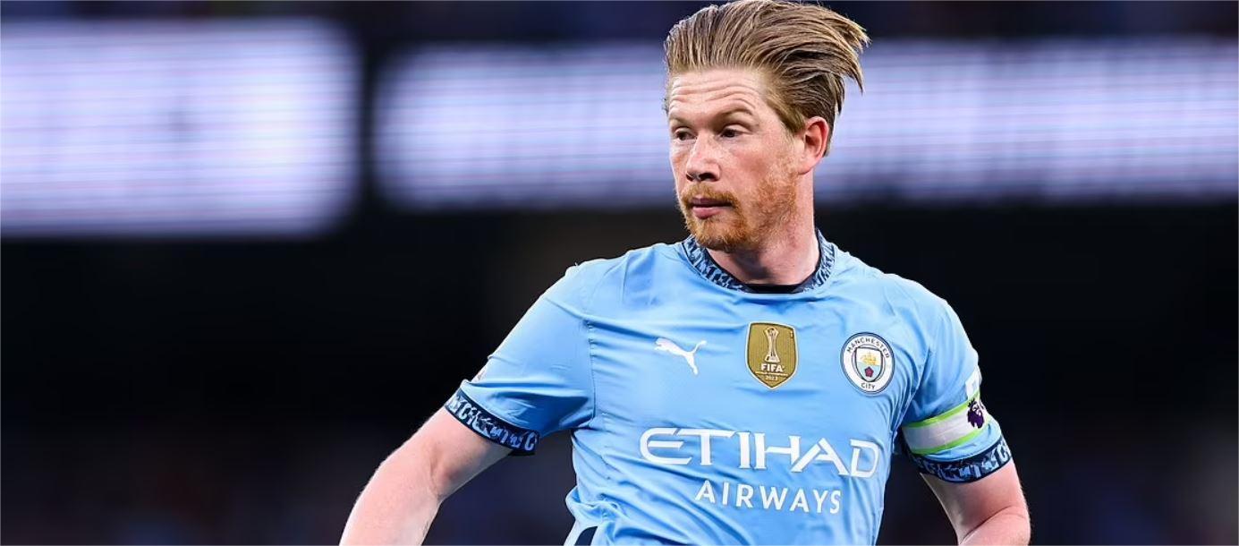 Guardiola muốn De Bruyne giành thêm danh hiệu trước khi rời Manchester City