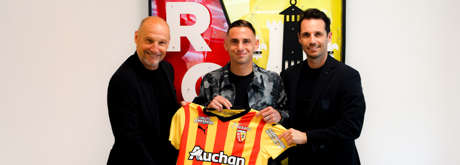 Lens chính thức thông báo Ruben Aguilar đã gia hạn hợp đồng thêm hai năm cho đến tháng 6 năm 2028