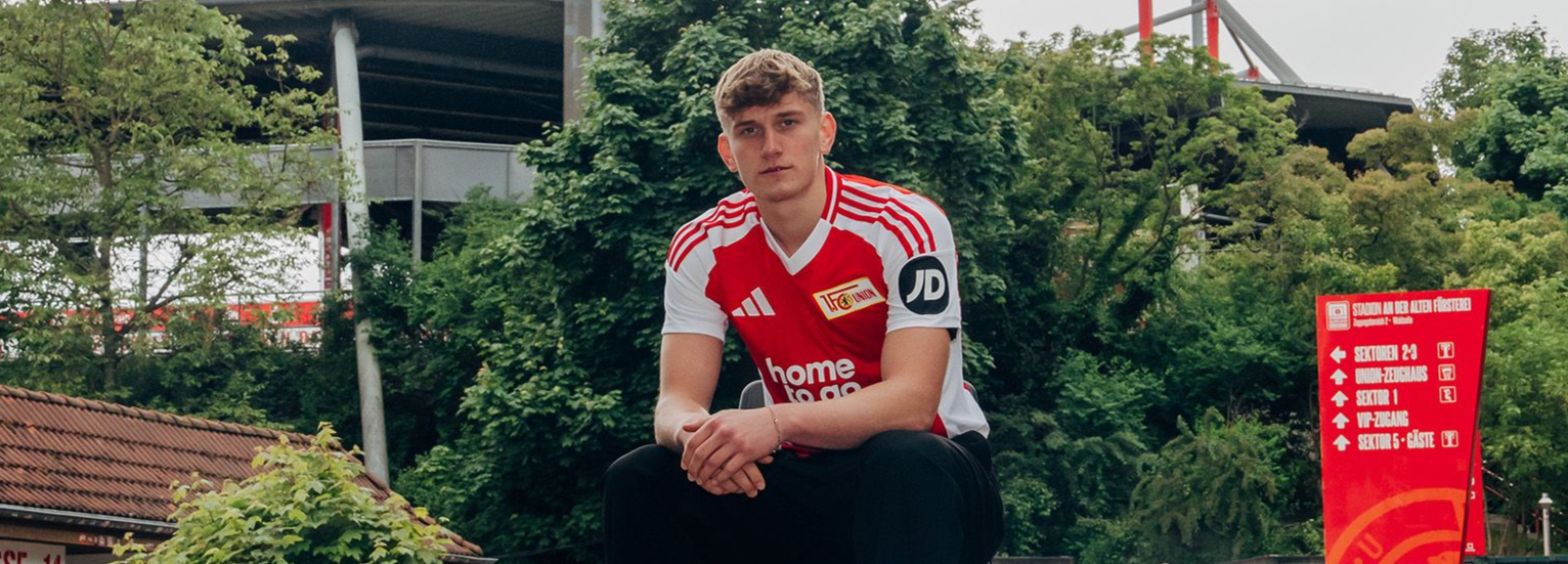 ทางการ: เบอร์ลินยูไนเต็ดได้ต่อสัญญากับกองกลางตัวรับวัย 20 ปีอย่าง Ayosha Kemling แล้ว