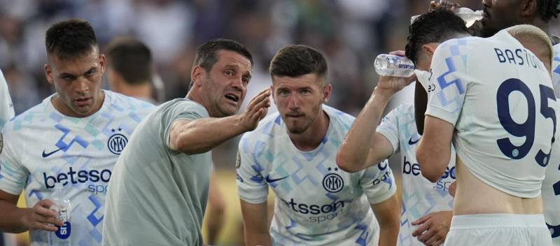 Inter Milan bermain imbang dengan Monterrey pada pertandingan pertama Piala Dunia Antarklub. Pelatih Chivu: Tim telah berusaha sebaik mungkin.
