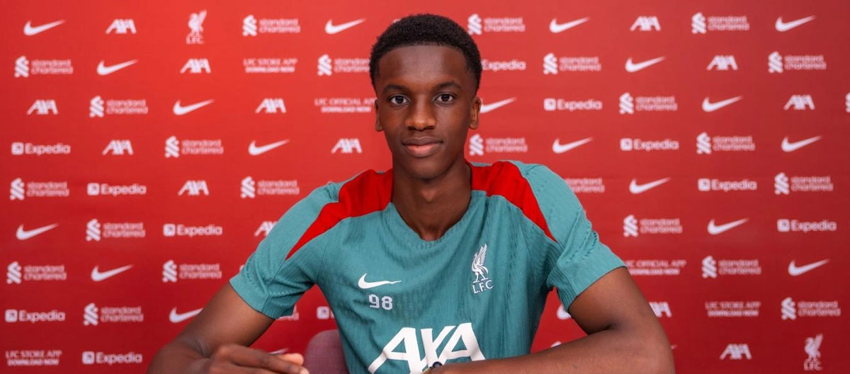 Liverpool hoàn tất gia hạn hợp đồng với tiền vệ phòng ngự tài năng của đội tuyển U20 Anh Trey Nyoni.