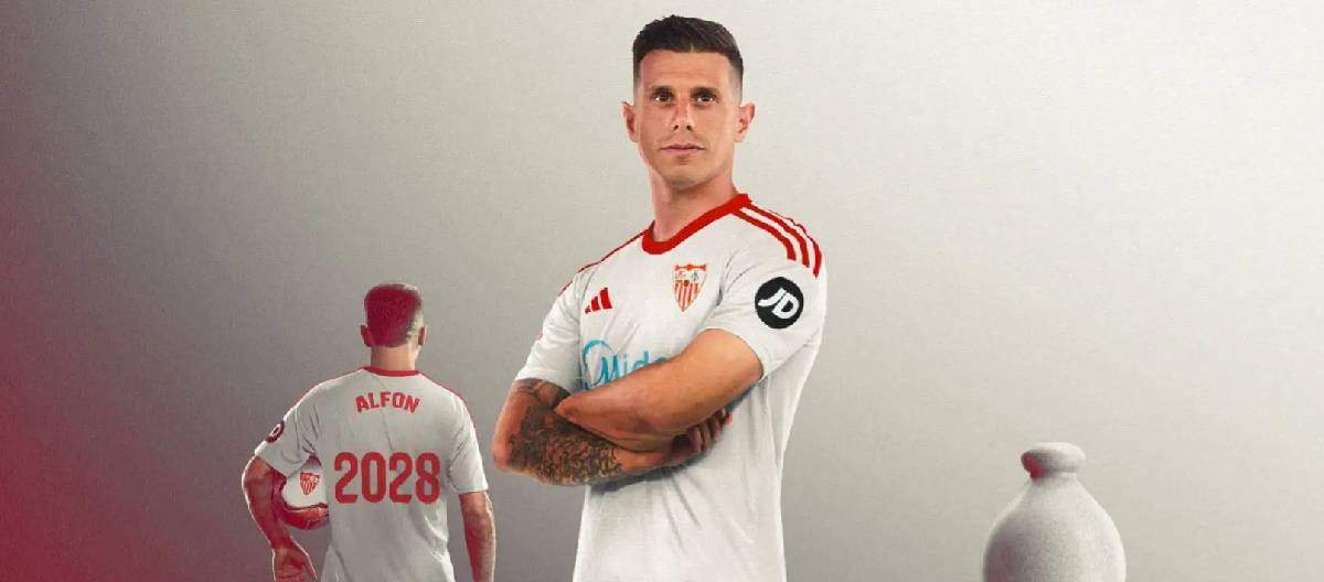 Alfonso González Martínez assina contrato de três anos com o Sevilla