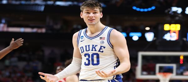 NBA Summer League | Hornets vencem o Jazz por 111 a 105, mas Filipovsky marca 32 pontos
