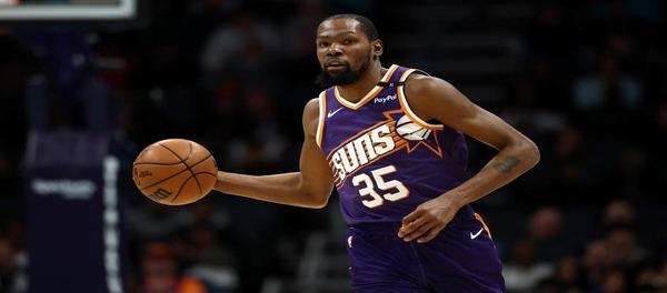 Durant dẫn đầu danh sách 17 người của Rockets, Harris được đưa vào hợp đồng hai chiều