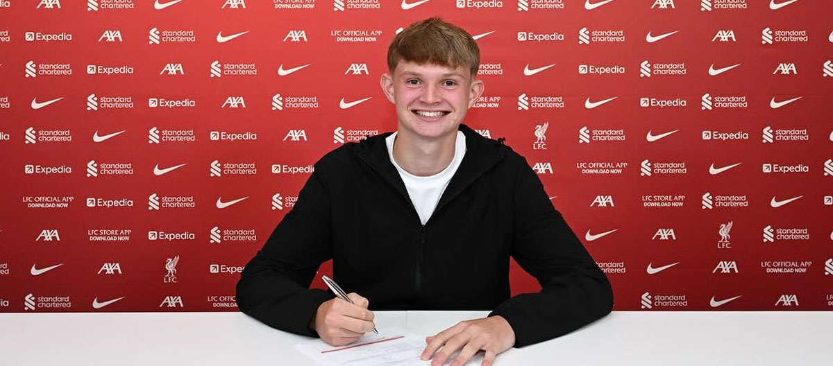 Liverpool secara resmi mengumumkan perekrutan penyerang tengah internasional Inggris U-17 Will Wright dari Salford City.