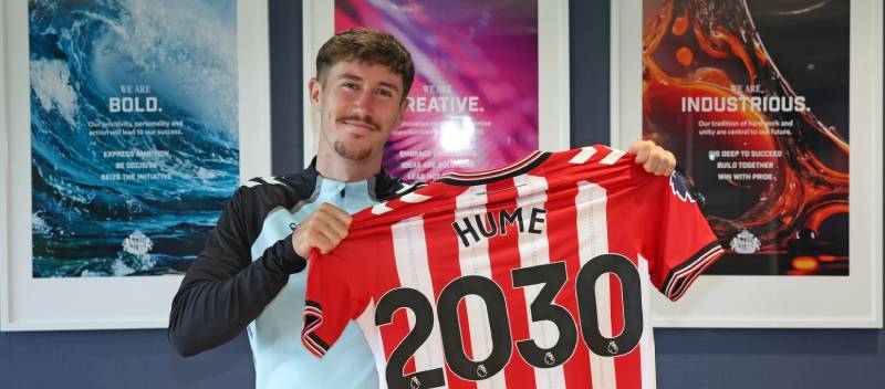 Trey Hume memperpanjang kontrak Sunderland hingga 2030