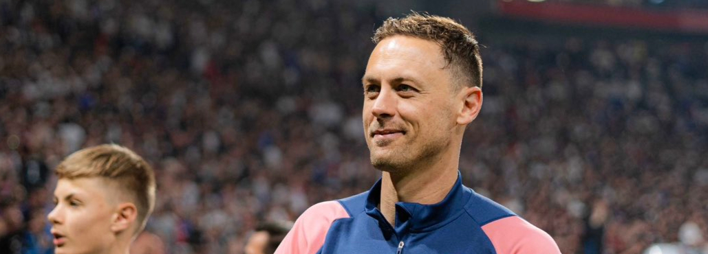 Oficial: Lyon e o volante Matic, de 37 anos, se separam um ano antes do previsto