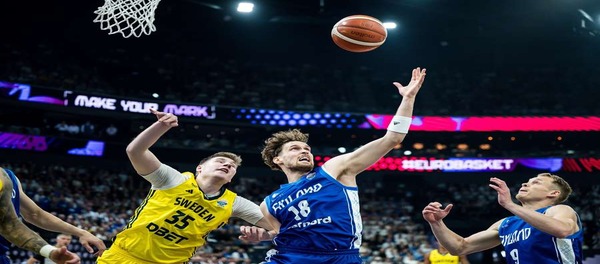Markkanen ghi được 28 điểm khi Phần Lan đánh bại Thụy Điển với tỷ số 93-90.