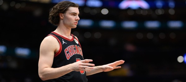 Bulls renovam contrato de vários anos com Josh Giddy