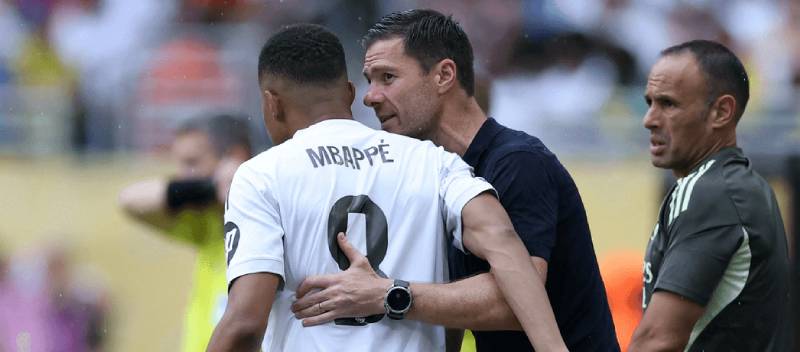 Huấn luyện viên Alonso của Real Madrid khen ngợi Mbappé vì phẩm chất lãnh đạo của anh ấy