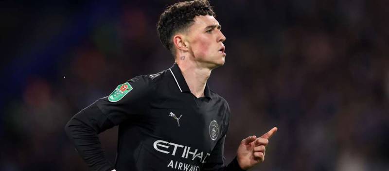 Phong độ của Foden đã được cải thiện và Guardiola khen ngợi sự độc đáo của anh ấy