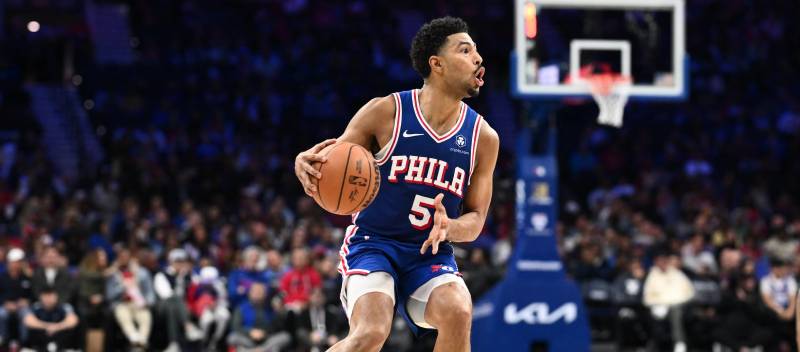 ผลงานอันทรงประสิทธิภาพของ Grimes ได้รับการยอมรับจากทีม Philadelphia 76ers ซึ่งประกาศขยายสัญญากับเขาอย่างเป็นทางการ