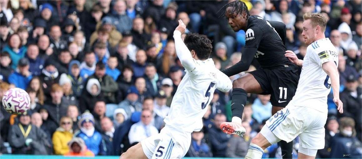Liga Premier - Matthijs de Ligt mencetak gol saat Tottenham Hotspur mengalahkan Leeds United 2-1