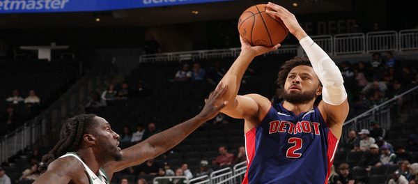 Cunningham marca 26 pontos e Bucks vencem Pistons por 117 a 111