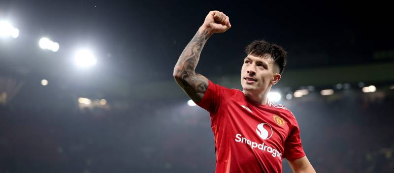 ลิซานโดร มาร์ติเนซฟื้นตัวจากอาการบาดเจ็บและกลับมาฝึกซ้อมกับทีมชุดใหญ่ของแมนเชสเตอร์ยูไนเต็ดอีกครั้ง