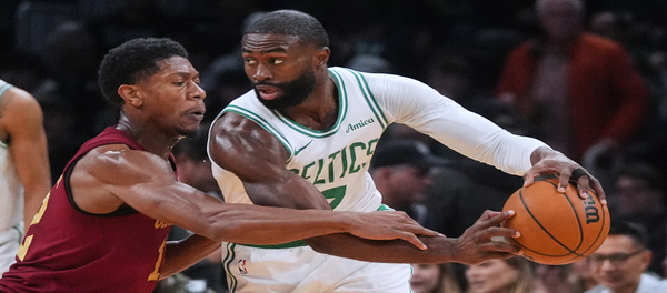 布朗爆发砍下30分 凯尔特人125-105大胜骑士