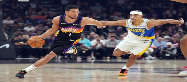 บุ๊คเกอร์และดิลลอนร่วมกันทำคะแนนได้ 65 แต้มช่วยให้ซันส์เอาชนะเพเซอร์สไปได้ 133-98