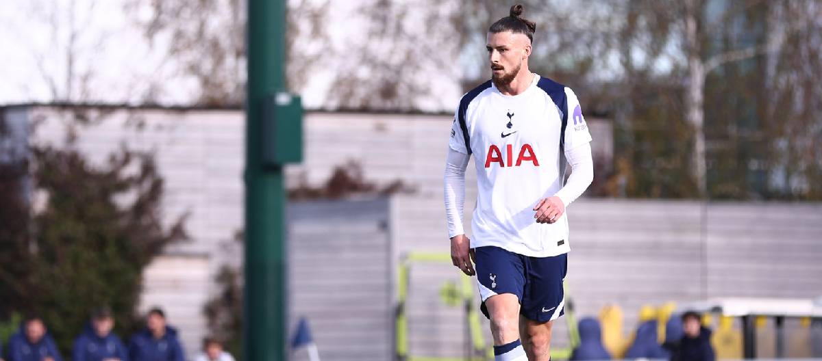 Radu Dragosin thừa nhận rằng anh rất vui mừng khi được trở lại sân cỏ.