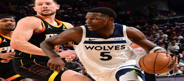 Edwards' 41 points weren't enough to save the Suns from a narrow 114-113 victory over the Timberwolves.