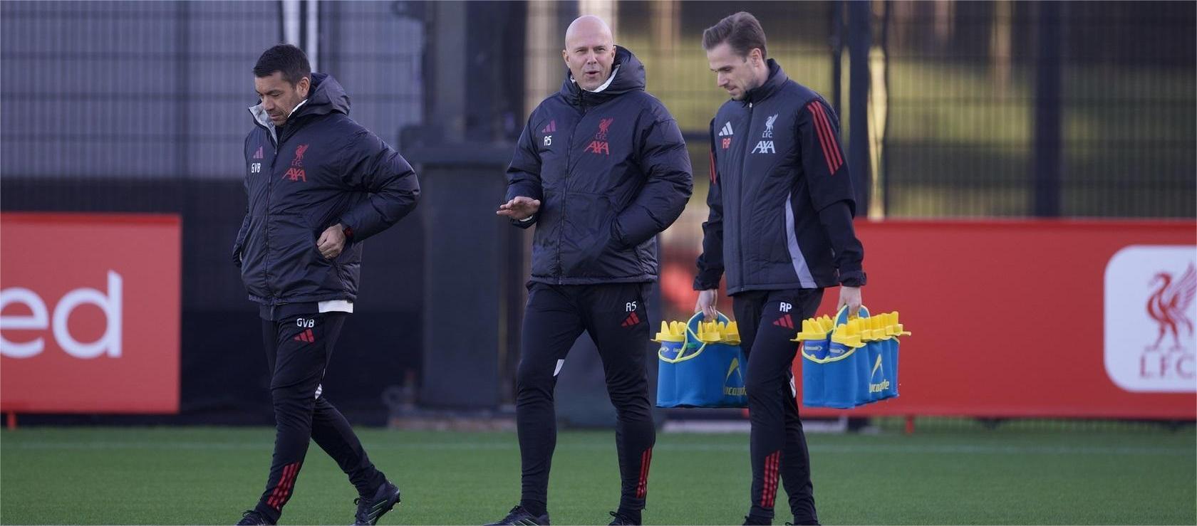 Sloot kêu gọi Liverpool cải thiện khả năng phòng ngự để giải quyết vấn đề thủng lưới.