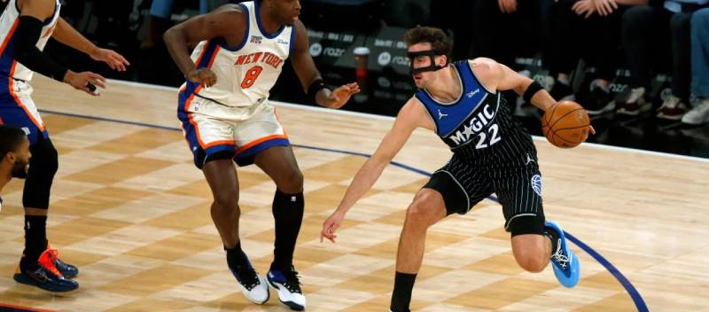 Bintang Magic Franz Wagner meninggalkan pertandingan lebih awal karena cedera kaki kiri.