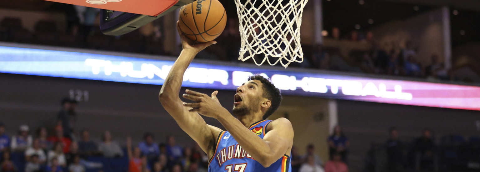 官方:勇士已与发展联盟前锋马莱维·莱昂斯签下双向合同