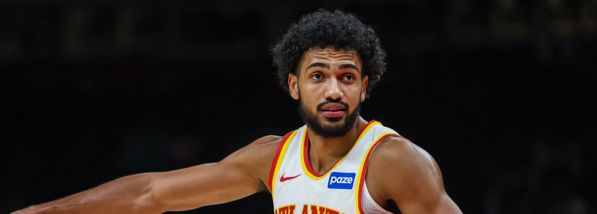 Repórter americano: Os Hawks planejam dispensar Jacob Toppin e contratar outro armador.