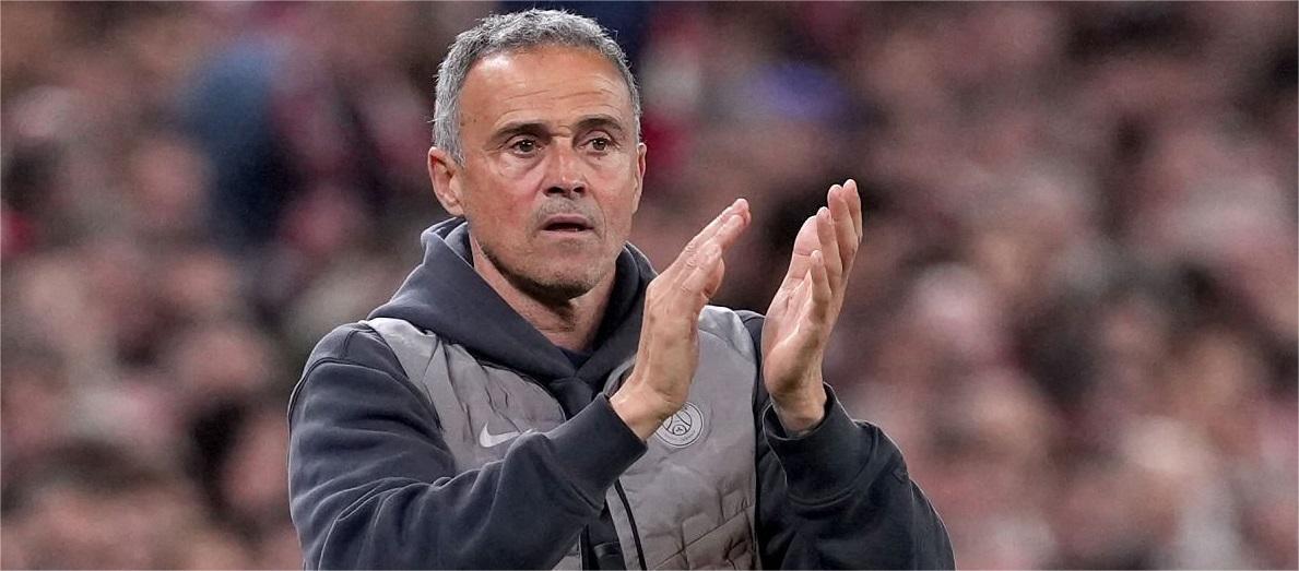 Enrique menantikan jadwal akhir tahun dan merasa puas dengan lini serang dan pertahanan Paris Saint-Germain.