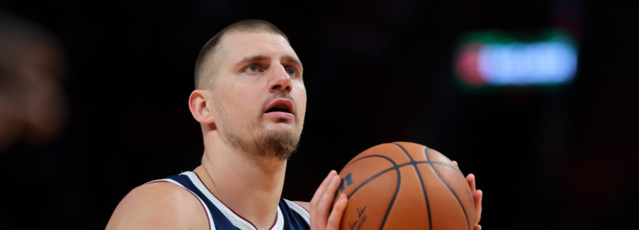 ทีมเดนเวอร์ นัคเก็ตส์ ได้ประกาศว่า นิโคลา โยคิช มีอาการข้อเข่าซ้ายยืดเกิน และคาดว่าจะต้องพักรักษาตัวอย่างน้อยสี่สัปดาห์