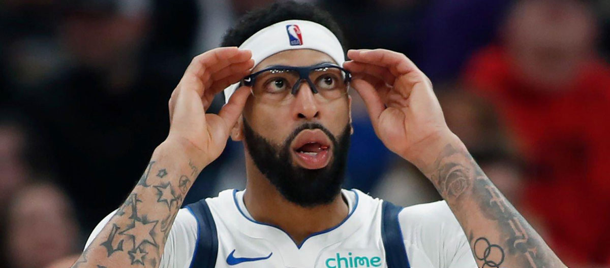 Team correspodent: Dallas Mavericks are in no hurry to trade Anthony Davis..